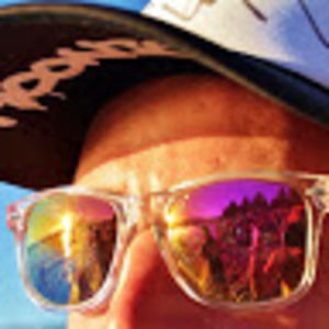 Meet your Posher, Max